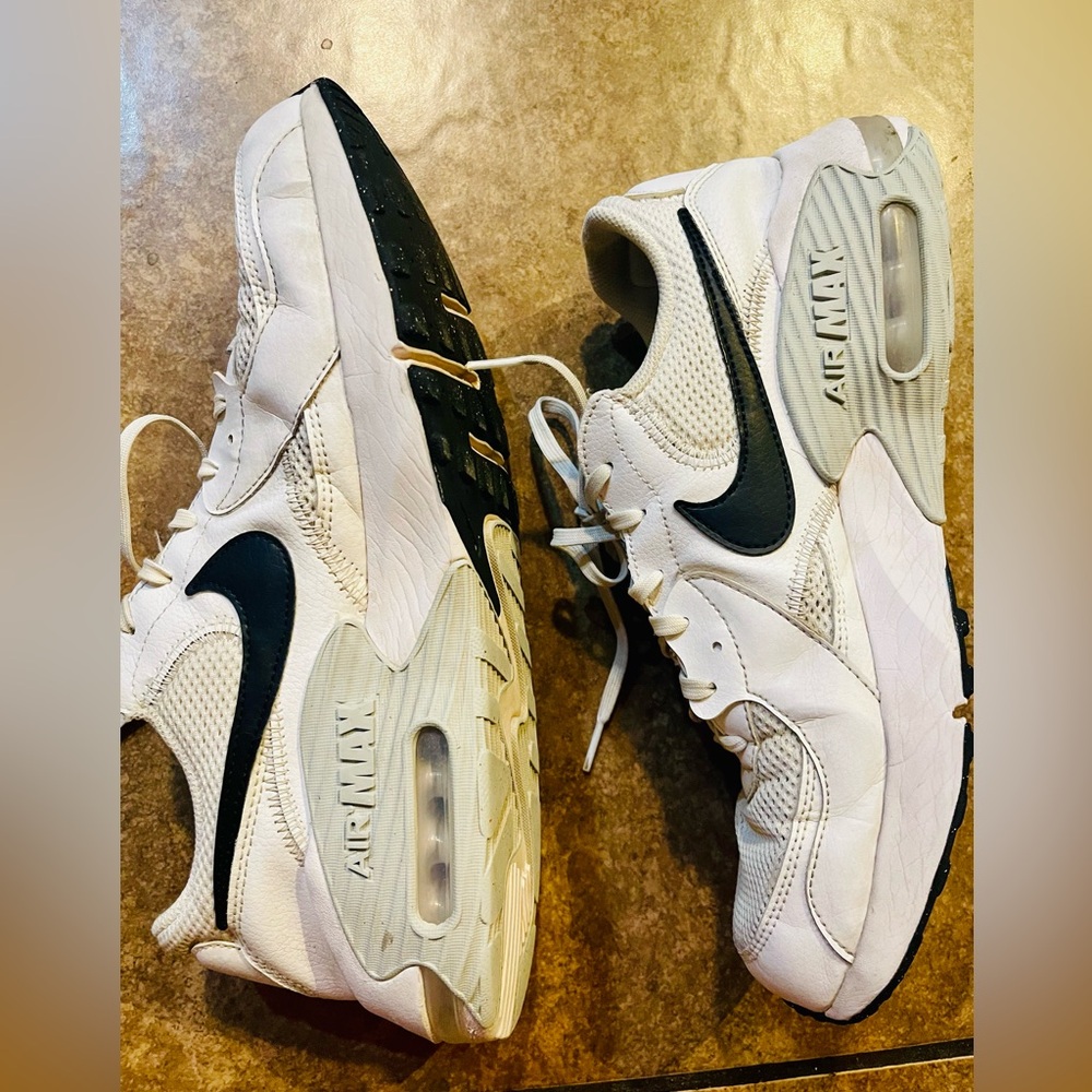 Sale🎉Fm 39. Nike Air Max Excee . Sz 10 1/2 men’s